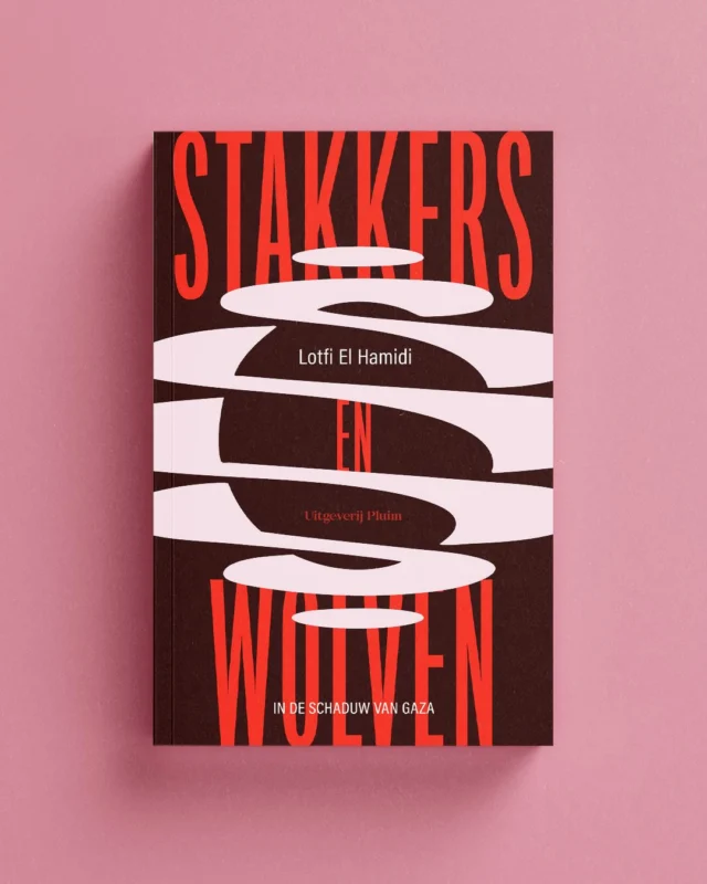 New stories, new wraps! Recent work for publishers @debezigebij, @thomas_rap, @arbeiderspers, @uitgeverijpluim, @uitgeverijcossee, @uitgeverijdeharmonie and @nijghenvanditmar.

#judgeabookbyitscover
#bookcoverdesign
#graphicdesign
#typography
#bookstagram